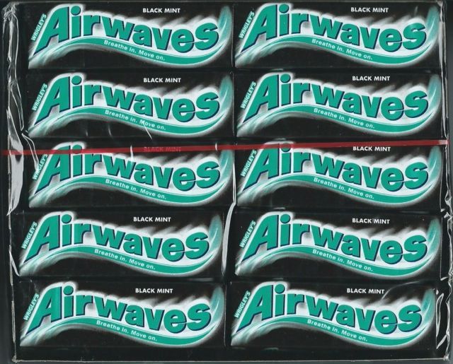 Full Box of 30 Wrigley's Chewing Gum Airwaves Sugar Free Black Mint Free P&P 0
